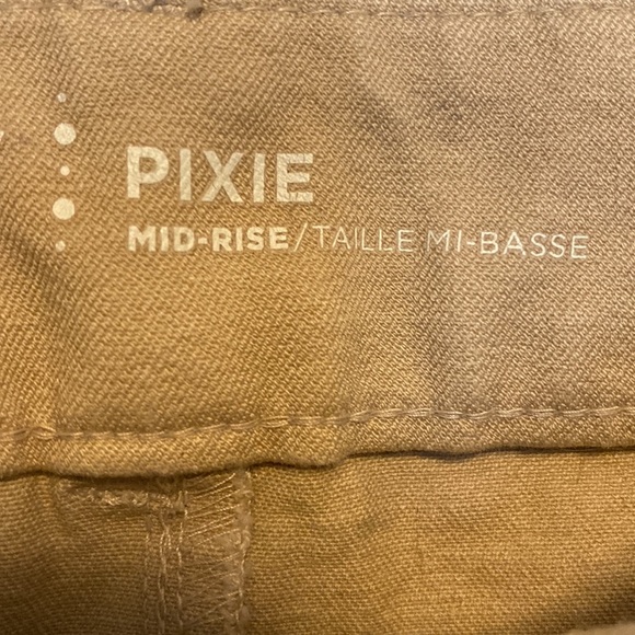 Old Navy Khaki Pixie Mid Rise Pants sz 2 - Picture 4 of 7